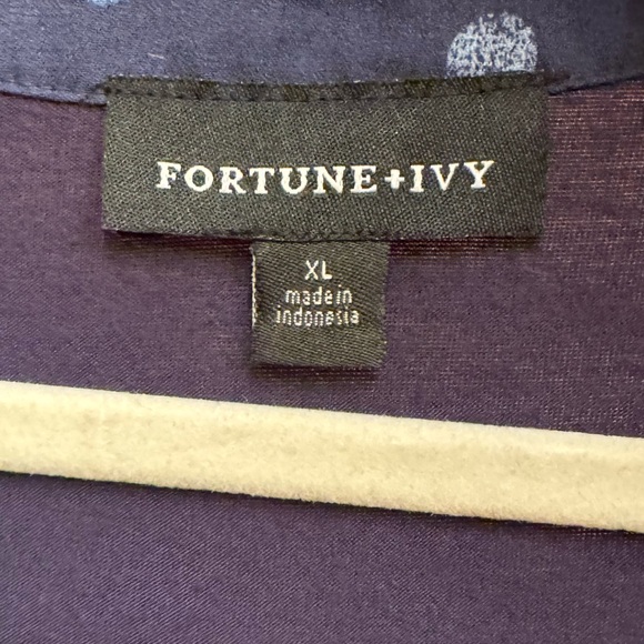 Fortune & Ivy Collyn Mixed Material Blouse - Picture 2 of 4